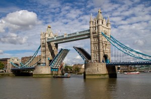 Tower_Bridge_Open_(6086268699)