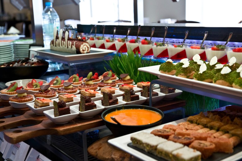 Buffet at Hilton Abu Dhabi (4)