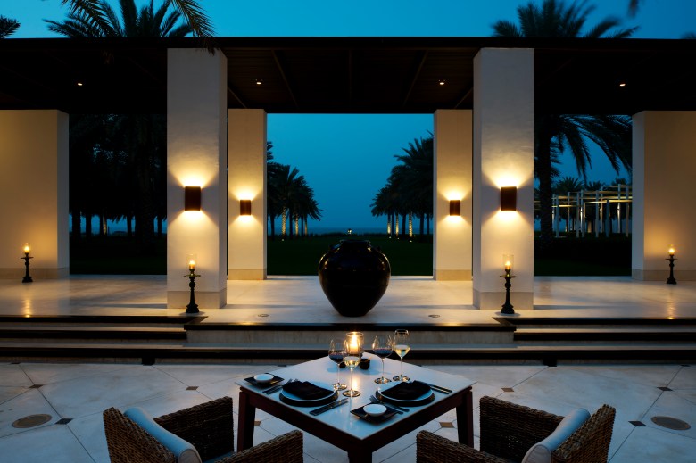 CMU-Dining-The Restaurant-Courtyard-Evening02