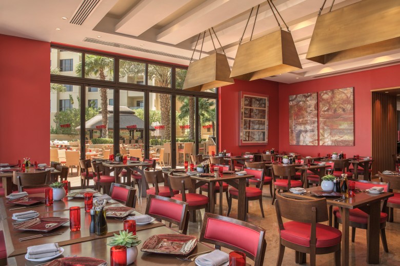 Amwaj Rotana - Rosso Restaurant