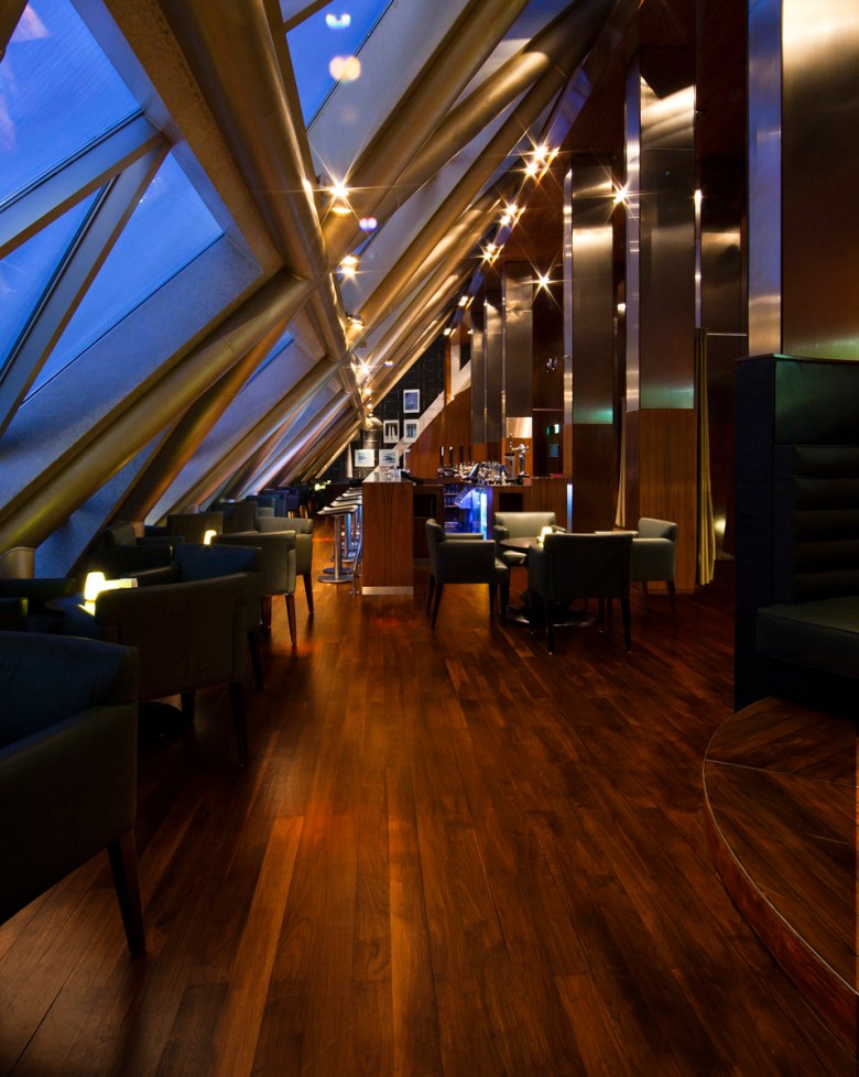 Jumeirah Emirates Towers - Alta Badia Bar